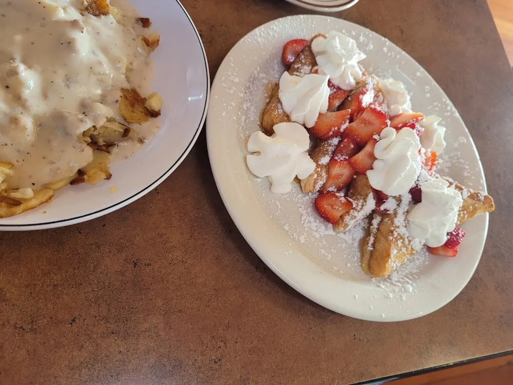 French Toast with Fresh Fruit